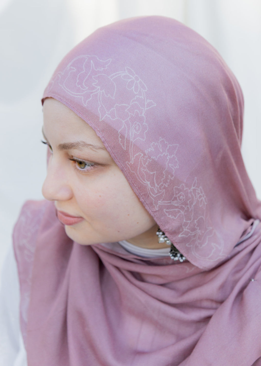 Kashmiri Chai کشمیری چائے Pink Modal with delicate floral detail rectangle