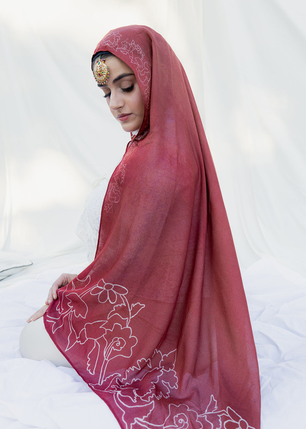 Anaar Rang انار رنگ Modal Hijab Rectangle Mughal Floral Pattern