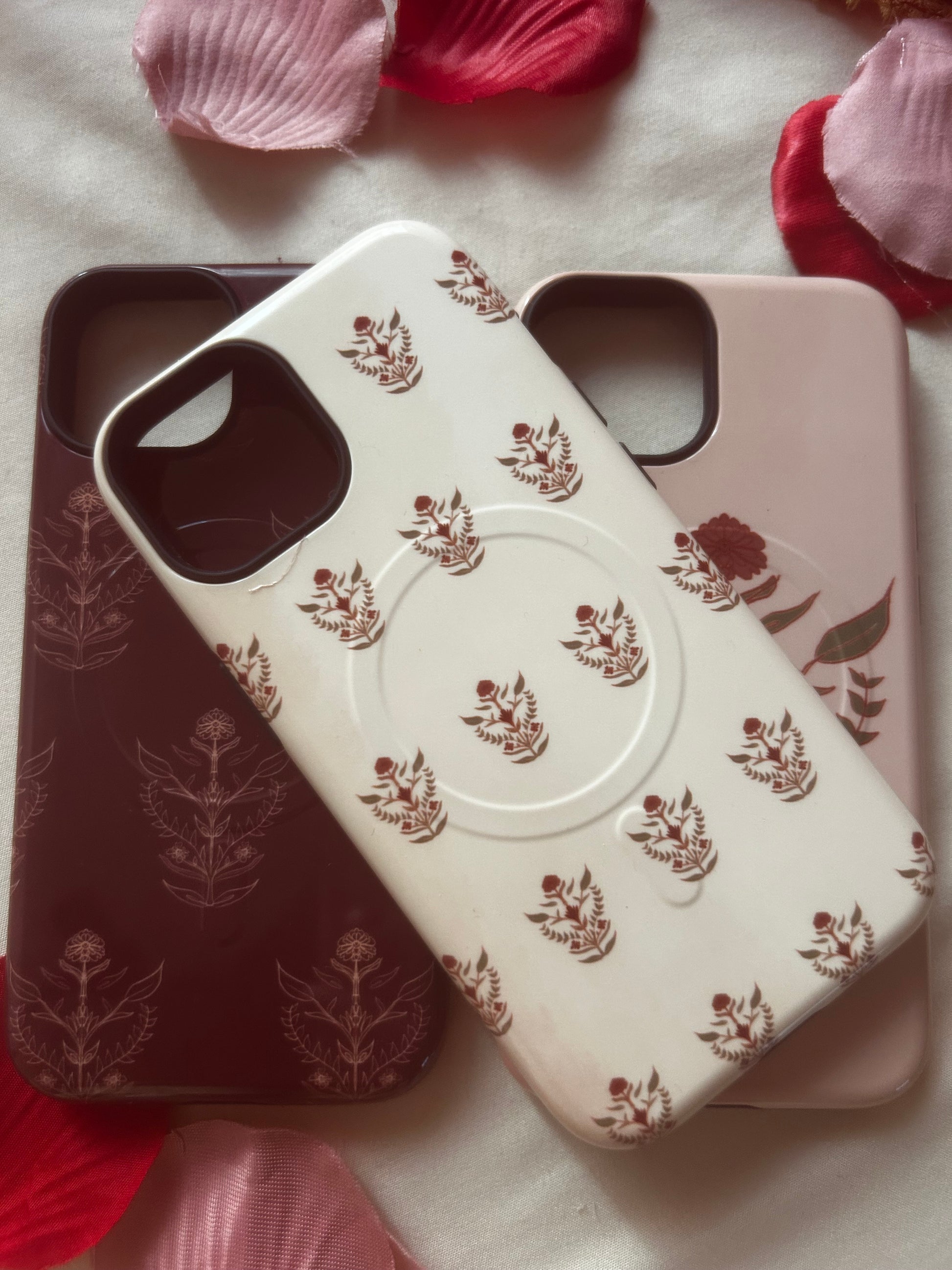 Cream Mughal MagSafe® tough case for iPhone®