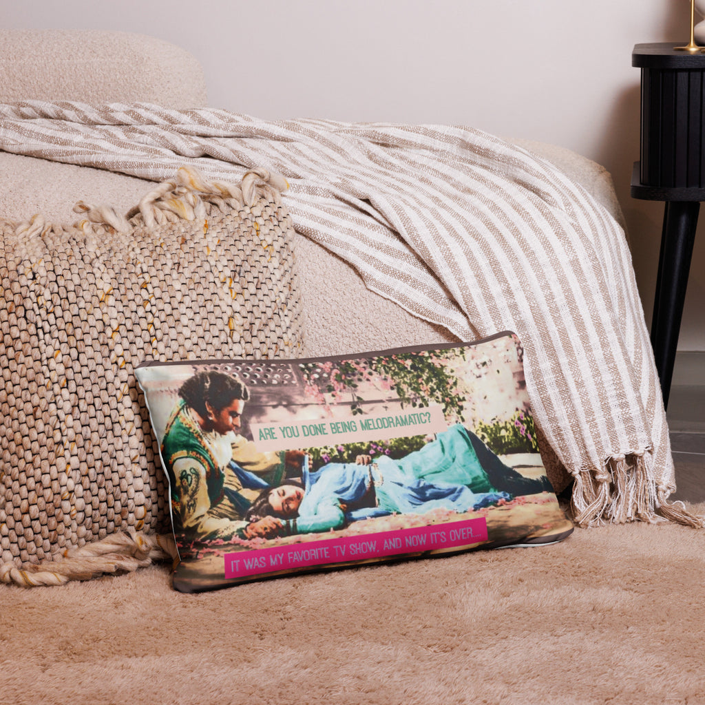 ٹی وی شو پرانا بالی ووڈ تکیہ | دیسی ساؤتھ ایشین آرائشی تکیہ